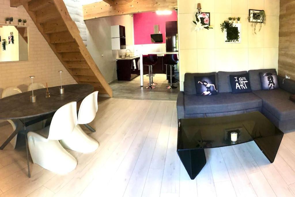 Ferienwohnung Duplex Atypique 20' De Toulouse Leguevin Exterior foto